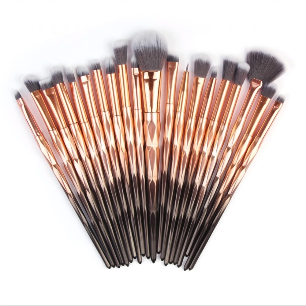 🤯🤯20 piece makeup brush set 🤯🤯
